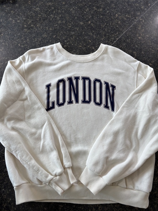 Hollister Tops - Hollister Cream Crewneck Sweatshirt with Gray Logo